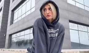 About press copyright contact us creators advertise developers terms privacy policy & safety how youtube works test new features press copyright contact us creators. Iwanna Toynh To Kormi 8elei 8ysies Kai Deite Thn Na Gymnazetai Mesa Sto Spiti Ths To10 Gr