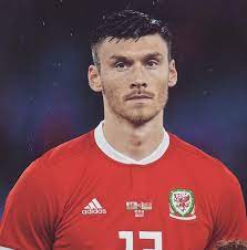 Kieffer moore has become a victim of wales' success ahead of euro 2020, according to interim manager robert page. Kieffer Moore Bio Facts Net Worth Current Team Nationality Contract Salary Transfer Age Wiki Height Family Injury Affair Girlfriend Factmandu
