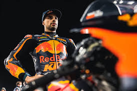 Portuguese rider miguel oliveira held off a late surge from frenchman johann zarco to win the catalonia motogp on sunday. Oliveira Binder Score First Motogp Points At 2021 Season Opener Ktm Press Center