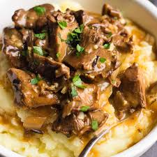 The Complete Guide To An Easy Vegan Mushroom Stroganoff