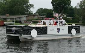 Maybe you would like to learn more about one of these? 25 Boat Parade Ideas In 2021 Boat Parade Parades Boat