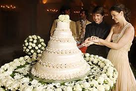 16 Outrageous Celebrity Wedding Cakes Slideshow Wedding Cake Tops Wedding Cake Photos Extravagant Wedding
