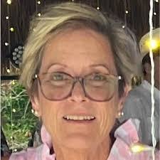 Karen Luse's Instagram, Twitter & Facebook