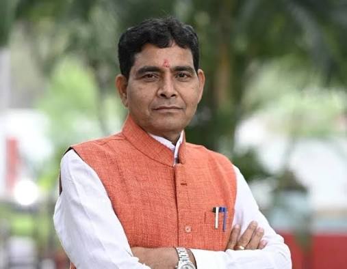 रायगढ़ को महानगर की तर्ज पर विकसित करने हरसंभव प्रयास-प्रभारी मंत्री श्री  रामविचार नेताम  https://chattisgarhmint.com/minister-in-charge-shri-ramvichar-netam-will-make-every  ...