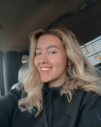 Vicky Bournival (@vicky_bournival) • Instagram photos and videos