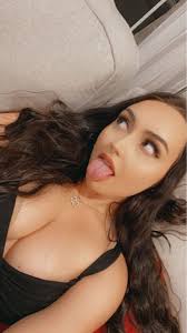 TW Pornstars - 1 pic. Julia Raleigh. Twitter. (*˘︶˘*).｡.:*♡. 3:13 AM - 1  Dec 2020