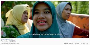 Secara etimologis berdoa dapat berarti atau memiliki makna minta diambilkan (sesuatu), memohon, membutuhkan, minta tolong, mencari kebaikan. Gibah Bu Tejo Di Film Tilik Kenapa Sih Kita Suka Bergosip Halaman All Kompas Com