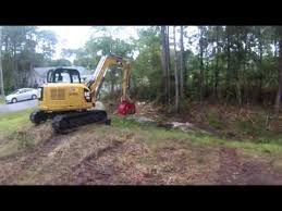 The configuration is designed to complement the 307e2 fixed boom and 308e2 standard boom machines and offer. Cat 308 Demo With Fecon Cutter Head Youtube