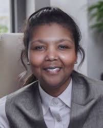 Rachel Packer's Instagram, Twitter & Facebook