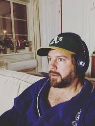 Avicii was born to actress anki lidén and klas bergling. Avicii Family In Detail Mother Father Siblings Girlfriends Familytron
