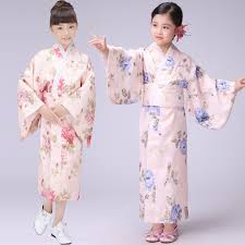 Sejumlah baju tradisional dipakai saat acara khusus saja. Desain Baju Kimono Jepang Desain Baju
