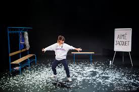 Theatre Le Syndrome Du Banc De Touche