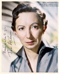 Keeping Up Appearances🌍Patricia Routledge