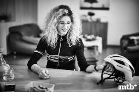 Check spelling or type a new query. Zu Besuch Bei Jolanda Neff World Of Mtb Magazin