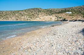 Παρόλον ότι ο παντολέων δεν εγνώριζε την ύπαρξη του ερμόλαου, δεν συνέβαινε το ίδιο και με τον ιερέα του υψίστου. Agios Pantelehmwn Amorgos