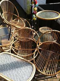 vintage rotan rotan meubelen rotan stoel rotan tafel had ik ook op mn meisjes kamertje jeugdherinneringen oude spullen palletbank