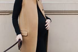 While sharing your pregnancy with. How To Announce Your Pregnancy At Work