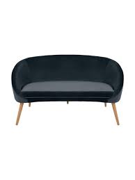 Das schöne graue sofa sieht mit den holzfüßen und dem modernen stil echt super aus, passt aber leider doch nicht in mein zimmer. Samt Sofa Safir 2 Sitzer In Dunkelgrau Mit Holz Fussen Westwingnow
