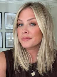 USA 🇺🇲 Single women Friendship 📞👉 https://linkpop.com/whatsappstatus  #USAToday