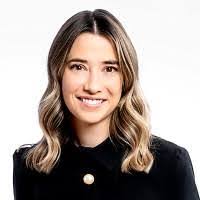 Elise Roy's Instagram, Twitter & Facebook