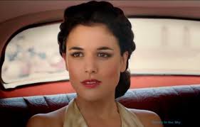 Sira Quiroga Vestido Blanco Raso Fiesta El Tiempo Entre Costuras Capitulo 4 Tiempo Entre Costuras Peinados Actrices