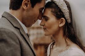 Romantic photoshoot at the Spanish Steps, Rome, Pauline+Cameron