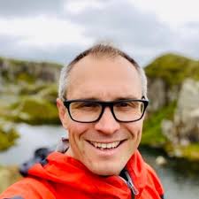 Helen Bone (@hmbone)