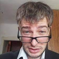 Andrej, jak ho znáte, ztvárněný umělcem adamem vrbasem. Babisovy Dobroty Adam Vrbas Home Facebook