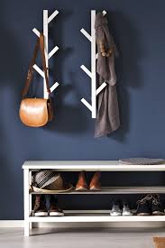 Ikea Deutschland Die Tjusig Serie Verwandelt Eine Freie Wandflache In Eine Praktische Aufbewahrung Fur Jacken Ta Ikea Mobel Selber Bauen Aufbewahrung Jacken