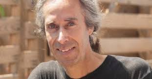 Florence-Agathe Dubé-Moreau : Briser les lignes : sport et égalité des  genres — Revue Les libraires