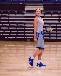 My 9 to 5 is better than yours☺️