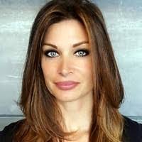 Kelli Grove's Instagram, Twitter & Facebook