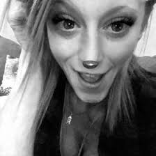 Leandra Ward (buttercupkisses)