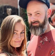 How many hours do you leave your grow lights