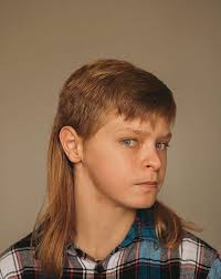 There are two types of people in the world, those who have the confidence to rock a mullet and those who don't. 15 Wildest Mullets Photographed At Mulletfest 2020 Laptrinhx News