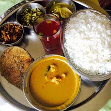 The curry is usually a little spicier than most places for those who like more spice, living true to it's name. Goan Fish Curry Rice Plate Goan Fish Curry Caroline S Cooking Recipe With Step By Step Pictures