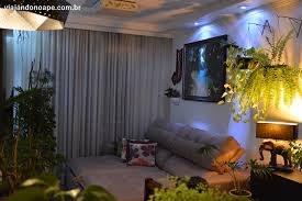 Você pode ter uma sala decorada simples que preza pelo minimalismo, por exemplo, ou simplesmente investir em peças sofisticadas e criativas para incluir em vários pontos da decoração de sala. Sala Decorada Apartamento Plantas Dentro De Casa Urban Jungle 3 Viajando No Apeviajando No Ape