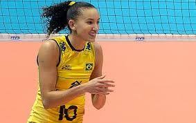 Gabi bate papo com lewandowski na fla tv; Resultado De Imagem Para Fotos Da Gabi Jogadora De Volei Da Selecao Jogadora Volei