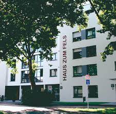 Das bed & breakfast bietet eine terrasse. Heilbronn Haus Zum Fels
