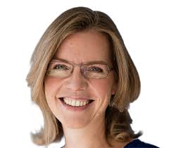 Die politische geschäftsführerin der umweltorganisation global 2000 leonore gewessler bewirbt gewessler geht es engagiert an und bewirbt sich ab platz zwei hinter bundessprecher werner kogler. Gewessler Kandidiert Fur Die Grunen Die Okoenergie