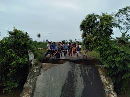Written by botak on tuesday, 1 january 2013 | 08:37. Jembatan Putus Di Deli Serdang Telan Korban 1 Karyawan Indomaret Hilang 1 Selamat Suluh Sumatera