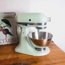 kitchenaid artisan stand mixer