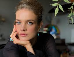 Is a historian of contemporary american politics and culture and is currently writing a book on american fitness culture, fit nation: Kisah Model Natalia Vodianova Dari Keluarga Miskin Hingga Jadi Mantu Orang Terkaya Dunia Okezone Lifestyle