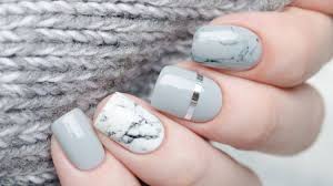 Toenails are much easier to look after and design when compared to fingernails. Diy How To Make An Easy Water Marble Nail Art For The Summer