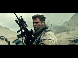 Hatalmas túlerő ellen, elképesztő körülmények között küzdenek, de soron következő háborús film 12 katona. 12 Katona 12 Strong Chris Hemsworth Karaktervideo 16 Youtube
