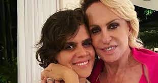 Aqui a gente fica por dentro do que está rolando no mundo rapidinho, troca receitas e ideias. Daughter Of Ana Maria Braga Reports The Expectation Of The 3rd Natural Birth Newswep