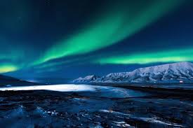 Um das atemberaubende himmelsspektakel mit hoher wahrscheinlichkeit bestaunen zu können, müssen aber mehrere faktoren zusammenkommen. Polarlichter Alle Infos Zu Nordlichtern Und Sudlichtern Urlaubsguru