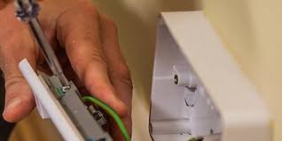 Note where the white and black wires are attached to the old receptacle. How To Change A Socket Wickes Co Uk