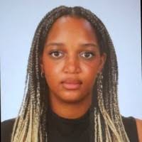 100+ perfiles de «Adia»