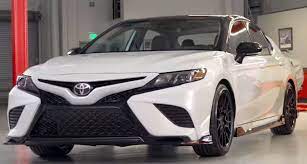 تويوتا كامري تي أر دي 2019 أناقة يابانية وأداء رياضي موقع ويلز toyota camry camry toyota